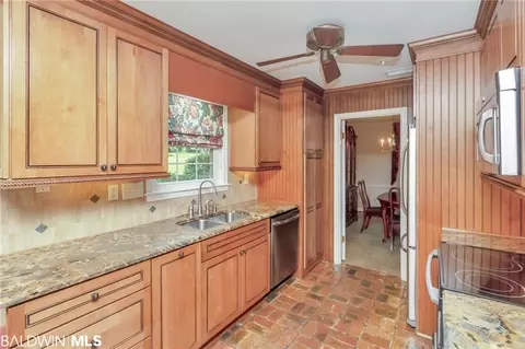 401 E Hounds Run, Mobile, AL 36608 photo 5