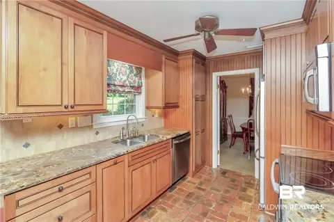 401 E Hounds Run, Mobile, AL 36608 photo 5