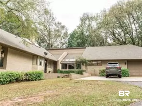 650 W Montcliff Dr, Mobile, AL 36609 photo 15