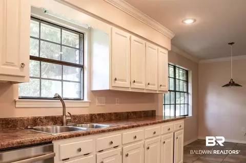 608 E Highland Woods Dr, Mobile, AL 36608 photo 17