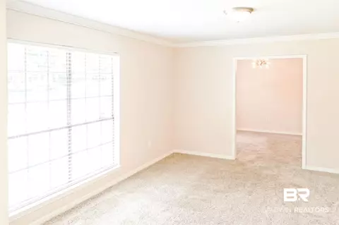 608 E Highland Woods Dr, Mobile, AL 36608 photo 10