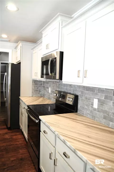 3905 Mountain Dr, Mobile, AL 36693 photo 5
