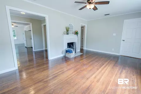 165 Pinehill Dr, Mobile, AL 36606 photo 9