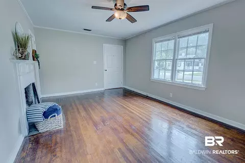 165 Pinehill Dr, Mobile, AL 36606 photo 8