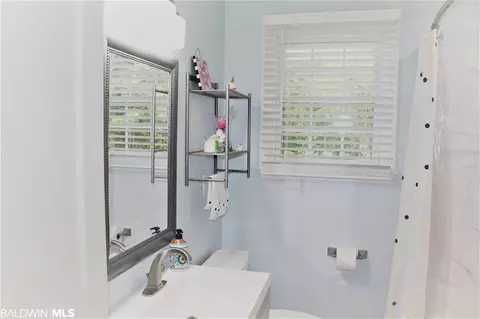 305 W Pineview Ln, Mobile, AL 36608 photo 10
