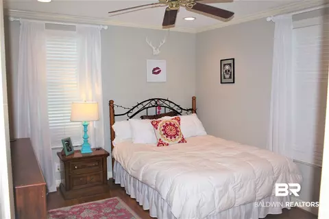 305 W Pineview Ln, Mobile, AL 36608 photo 7