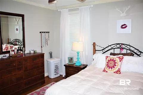 305 W Pineview Ln, Mobile, AL 36608 photo 8