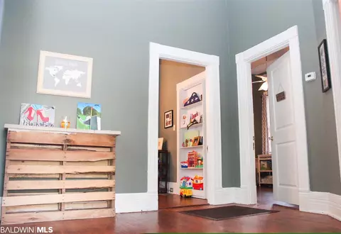 1165 Old Shell Rd, Mobile, AL 36604 photo 9