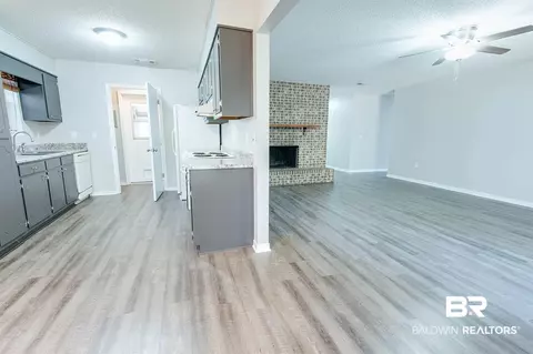 109 Montclair Loop, Daphne, AL 36526 photo 5