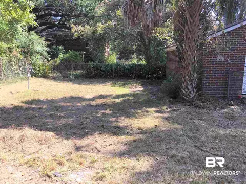 361 West St, Mobile, AL 36604 photo 4