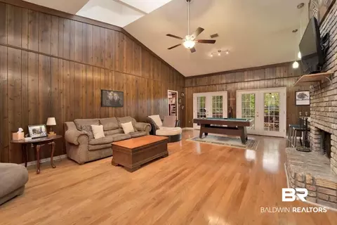 7565 Tara Dr, Mobile, AL 36619 photo 4