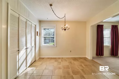 3151 Meadow Ln, Mobile, AL 36618 photo 4