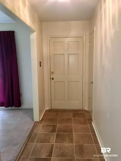 3151 Meadow Ln, Mobile, AL 36618 photo 9