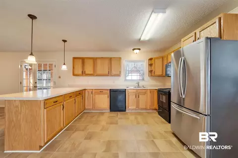 3151 Meadow Ln, Mobile, AL 36618 photo 3