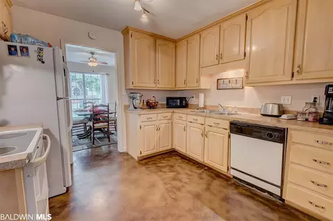 121 Eagle Dr, Daphne, AL 36526 photo 5