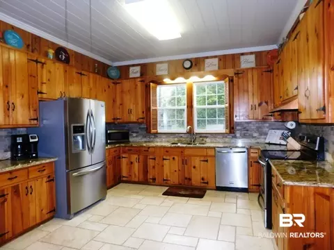 200 E Pine St, Atmore, AL 36502 photo 11