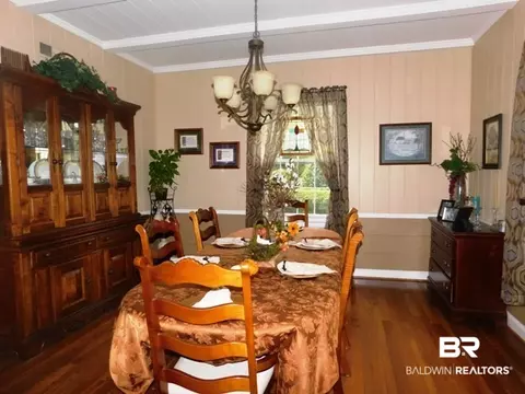 200 E Pine St, Atmore, AL 36502 photo 6