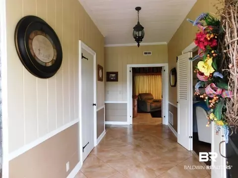200 E Pine St, Atmore, AL 36502 photo 4