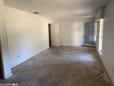 1112 Baylor Dr, Mobile, AL 36618 photo 3