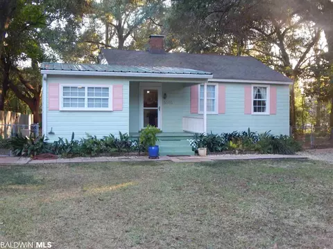 5105 Village Cir, Mobile, AL 36608 photo 1
