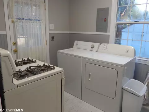 5105 Village Cir, Mobile, AL 36608 photo 4