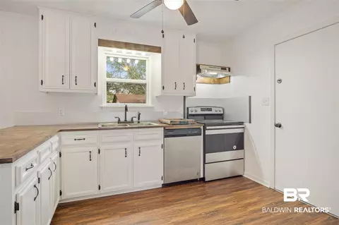 1533 E Deerwood Dr, Mobile, AL 36618 photo 7