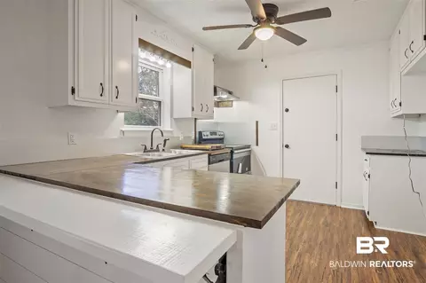 1533 E Deerwood Dr, Mobile, AL 36618 photo 8