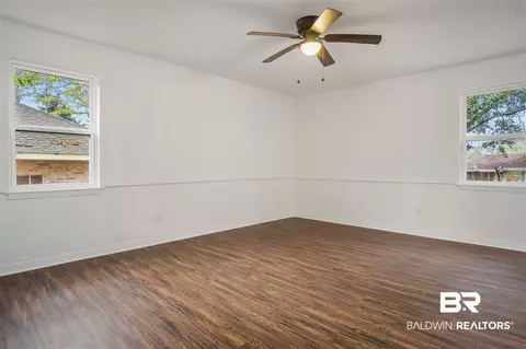 1533 E Deerwood Dr, Mobile, AL 36618 photo 14