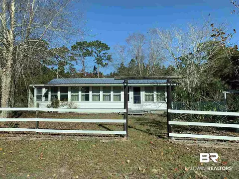 29701 Pine St, Elberta, AL 36530 photo 1