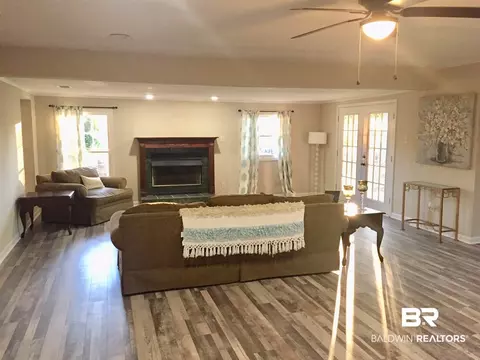 1367 W Reams Dr, Mobile, AL 36608 photo 3