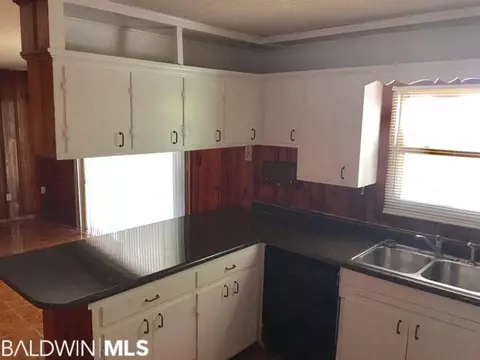 1350 E Reams Dr, Mobile, AL 36608 photo 2