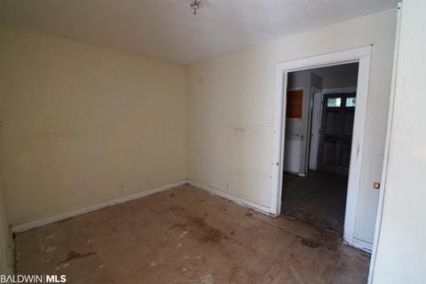 659 Maple St, Mobile, AL 36603 photo 4