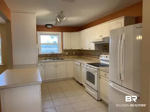 2231 S Pine Barren Rd, Mcdavid, FL 32568 photo 10