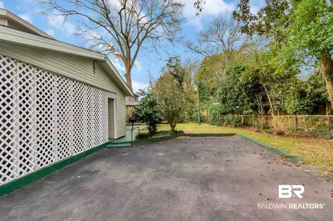 402 Coventry Way, Mobile, AL 36606 photo 3