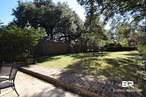 254 Island Ct, Mobile, AL 36606 photo 4