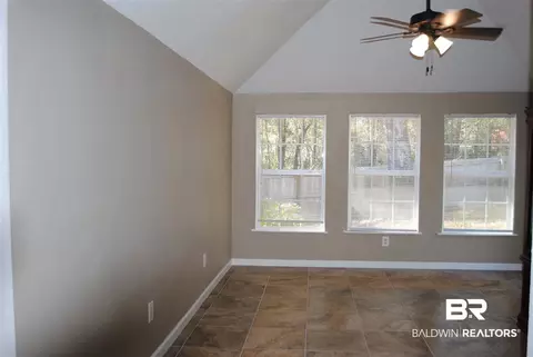 1716 Pine Forest Ct, Mobile, AL 36609 photo 9