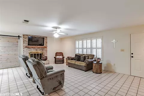 9102 Coronada Rd, Elberta, AL 36530 photo 3