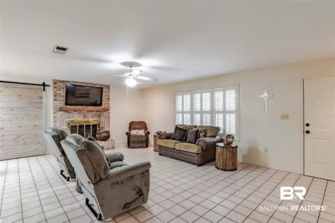 9102 Coronada Rd, Elberta, AL 36530 photo 3