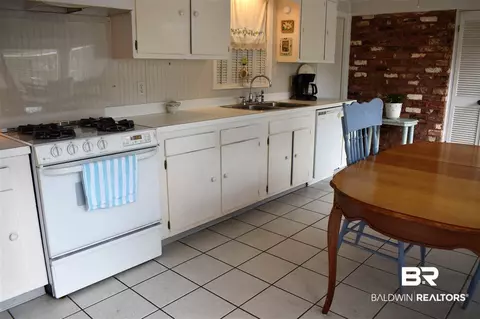 6253 N St Moritz Dr, Mobile, AL 36608 photo 12