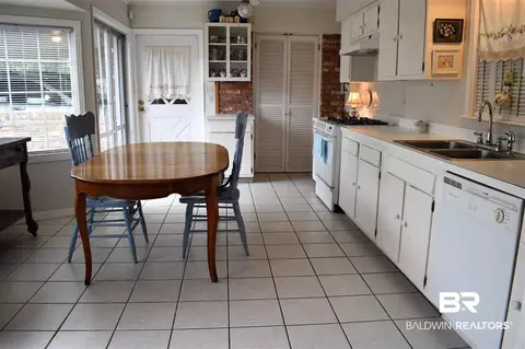 6253 N St Moritz Dr, Mobile, AL 36608 photo 10