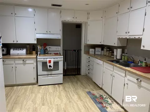 5317 S Colonial Cir, Mobile, AL 36618 photo 6