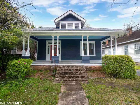 18 Kenneth St, Mobile, AL 36607 photo 2