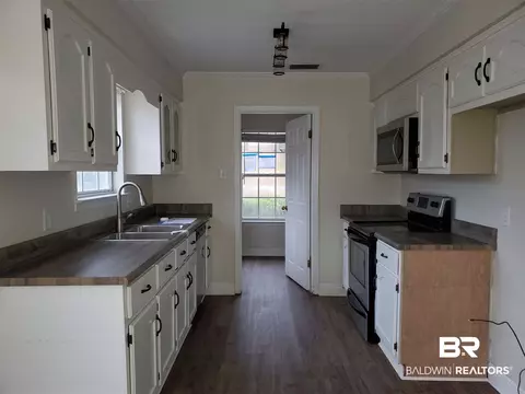 3700 Outley Dr, Mobile, AL 36693 photo 4