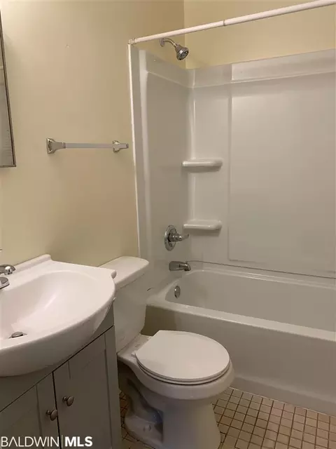 1352 E Barker Dr, Mobile, AL 36608 photo 7
