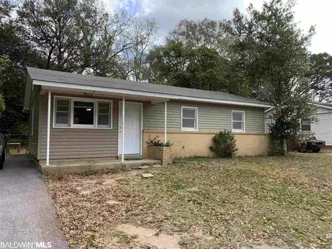 1352 E Barker Dr, Mobile, AL 36608 photo 1