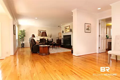 7 Spring Bank Rd, Mobile, AL 36608 photo 9