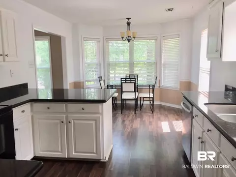 7341 Nancy Ln, Mobile, AL 36695 photo 2