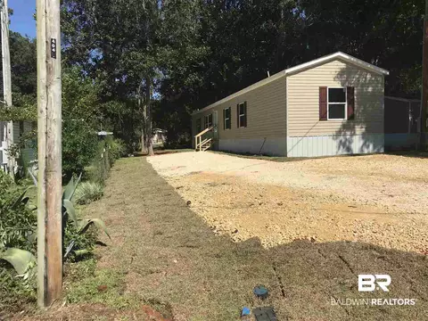 9348 Pinewood Ave, Elberta, AL 36530 photo 1