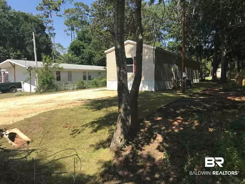 9348 Pinewood Ave, Elberta, AL 36530 photo 2