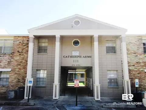 111 S Catherine St, Mobile, AL 36604 photo 2